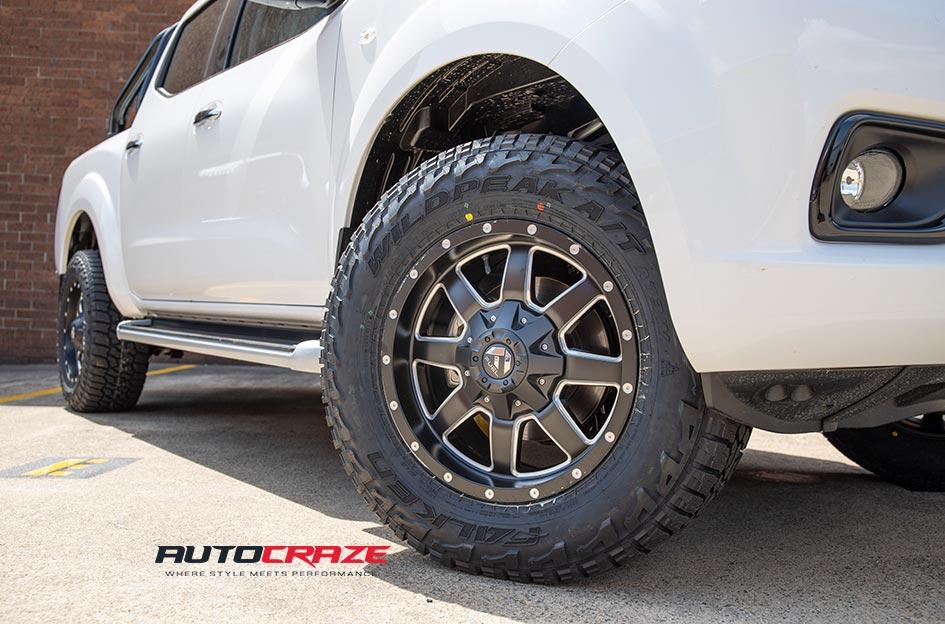 NISSAN NAVARA MAVERICK GLOSS BLACK MILLED ACCENTS